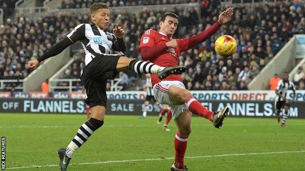 Newcastle United vs Nottingham Forest (19:30 &#8211; 26/12) | Xem lại trận đấu