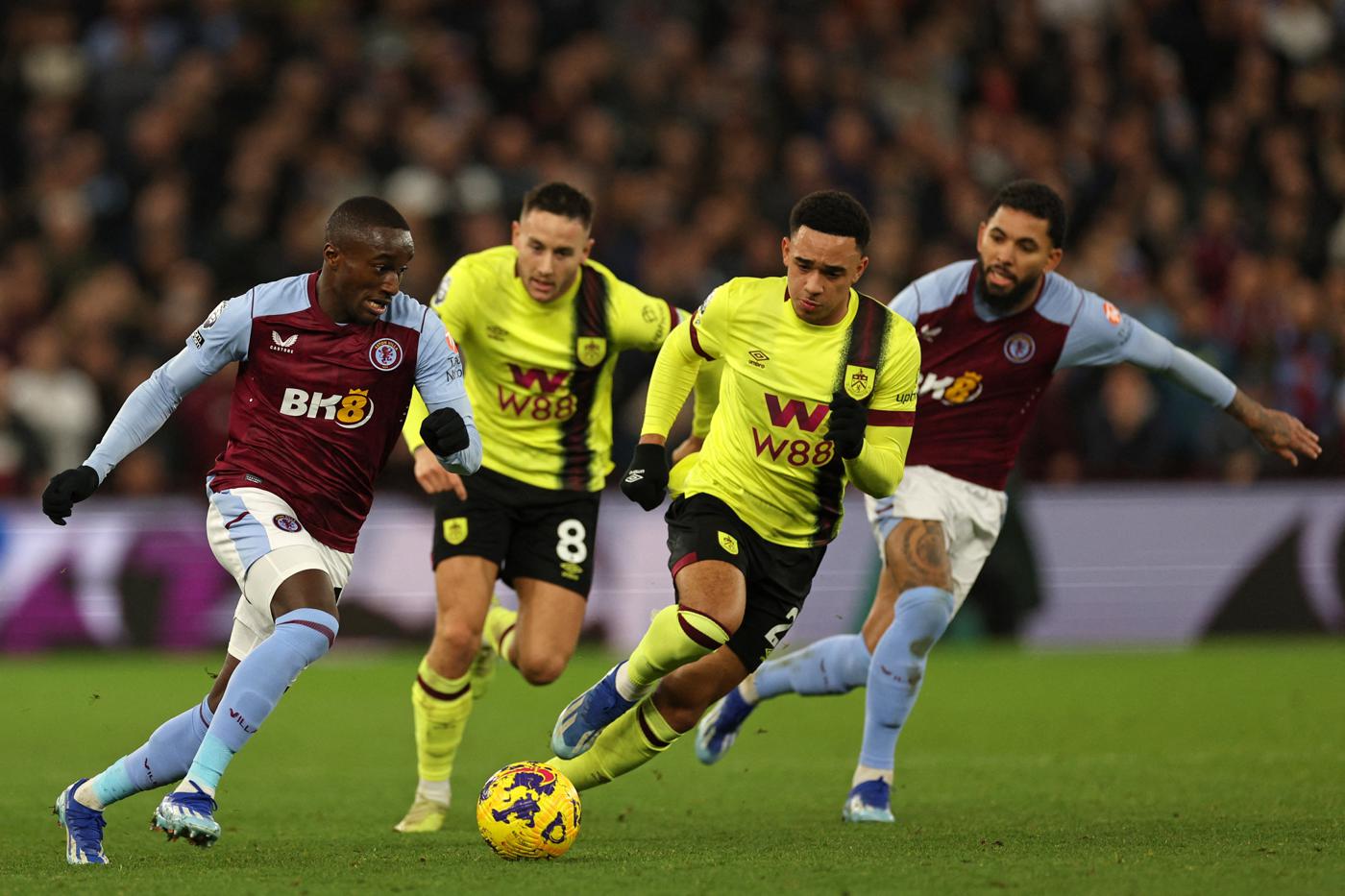 Aston Villa vs Burnley (22:00 &#8211; 30/12) | Xem lại trận đấu