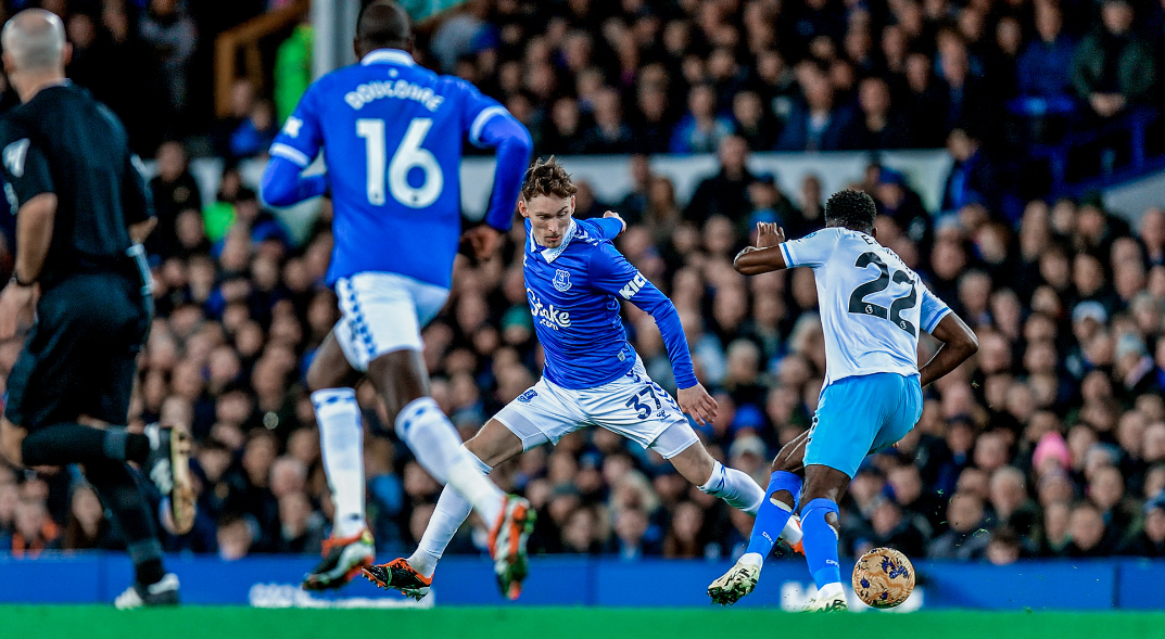 Everton vs Crystal Palace (03:00 &#8211; 20/02) | Xem lại trận đấu