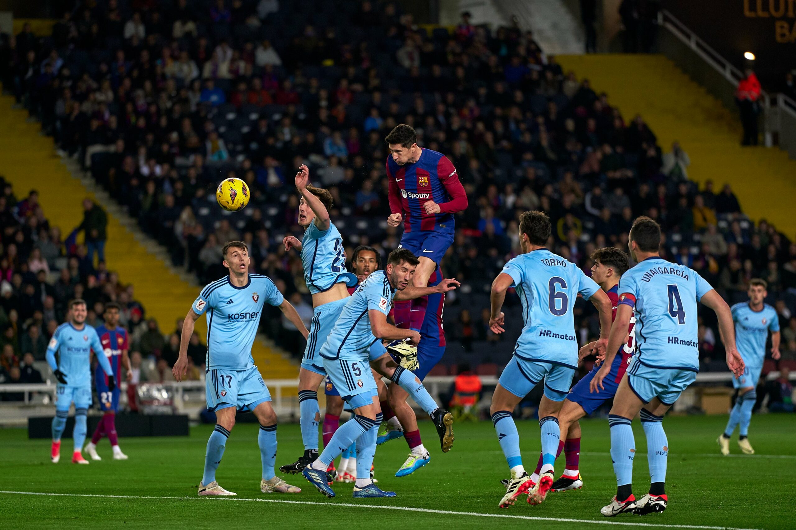 FC Barcelona vs Osasuna (01:00 &#8211; 01/02) | Xem lại trận đấu