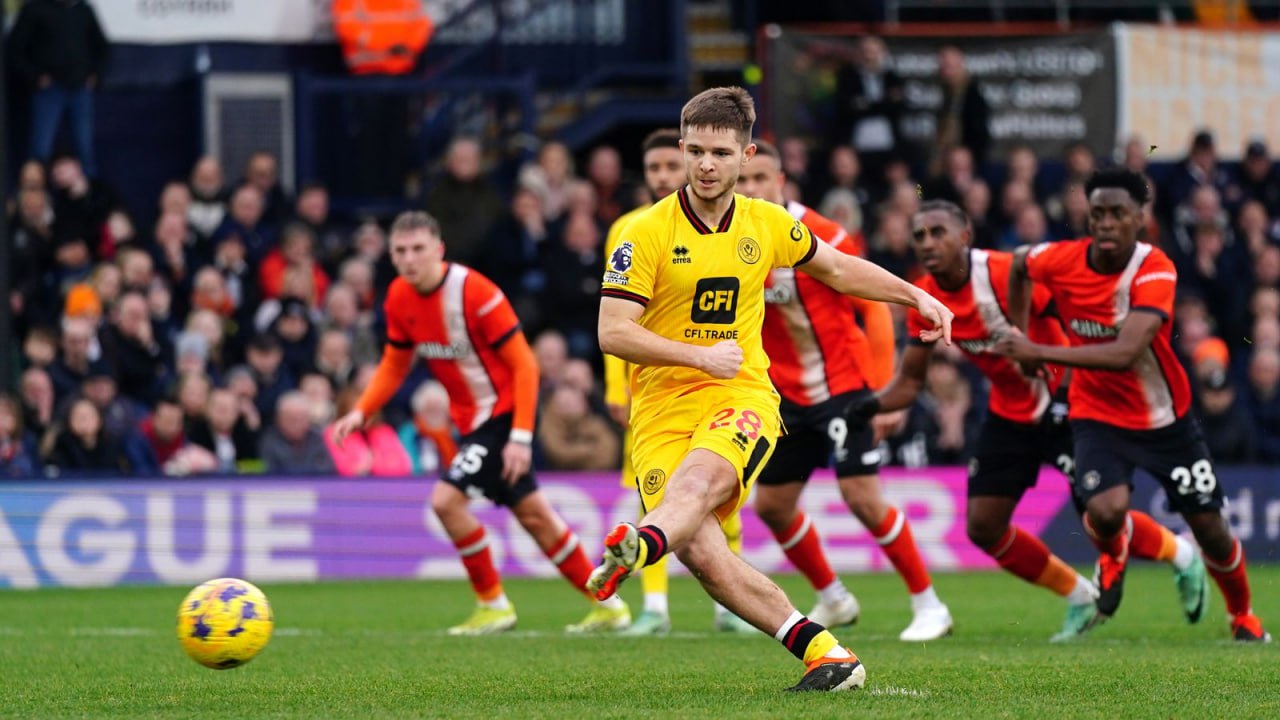 Luton Town vs Sheffield United (22:00 &#8211; 10/02) | Xem lại trận đấu