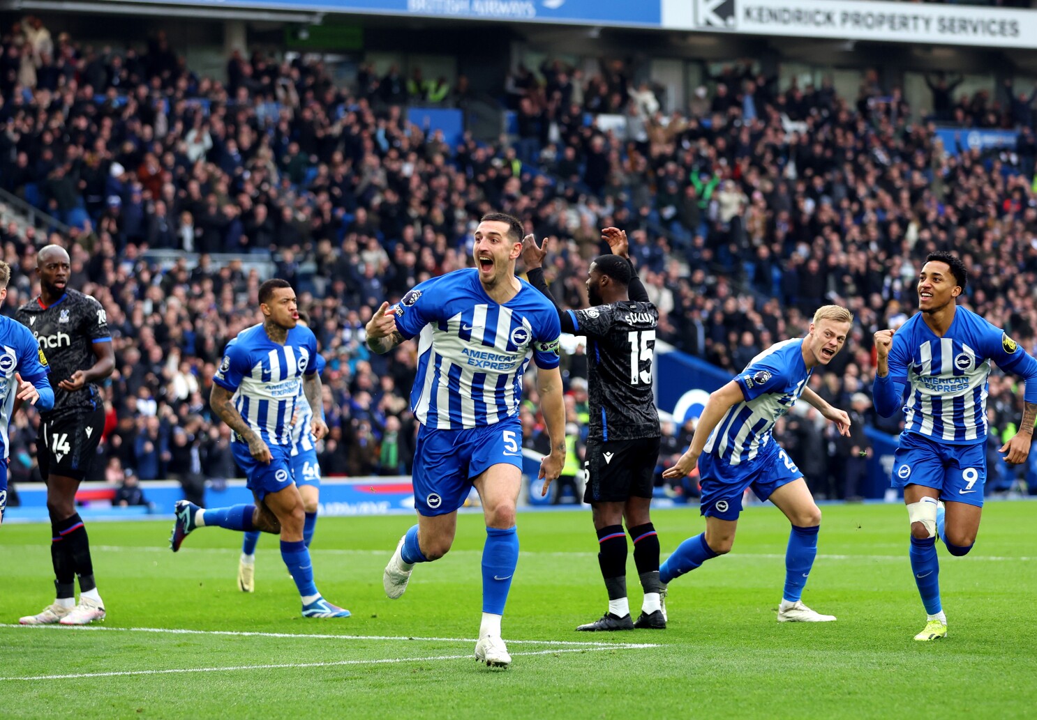 Brighton vs Crystal Palace (22:00 &#8211; 03/02) | Xem lại trận đấu