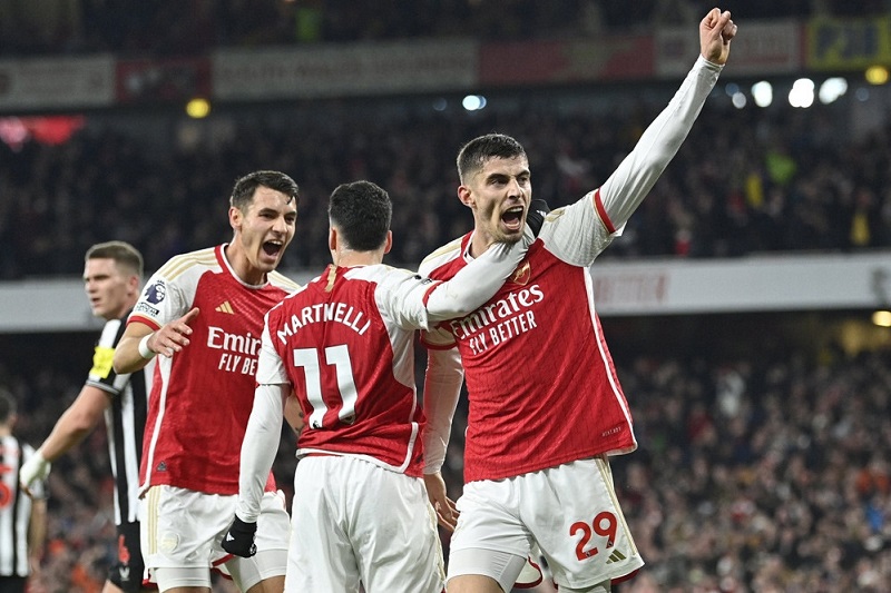 Nóng! Arsenal đẩy người thừa lên TCCN