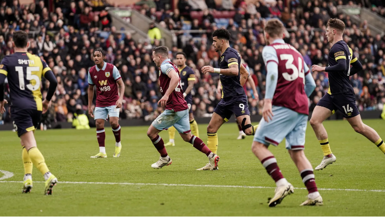 Burnley vs AFC Bournemouth (20:00 &#8211; 03/03) | Xem lại trận đấu