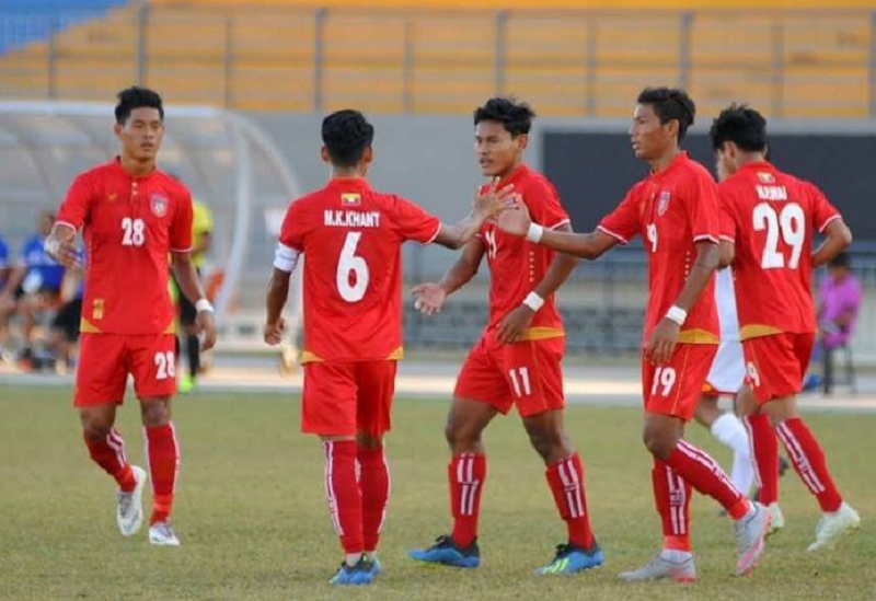 suyt-thua-truoc-u19-viet-nam-hlv-myanmar-tung-ho-trong-tai